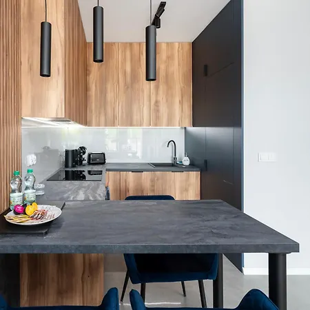 Apartment Fabryczna Blissful Space *