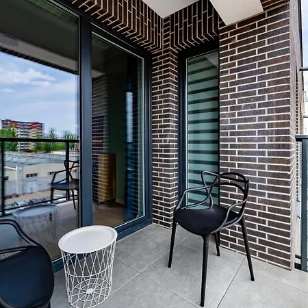 Fabryczna Blissful Space By Bookinghost *